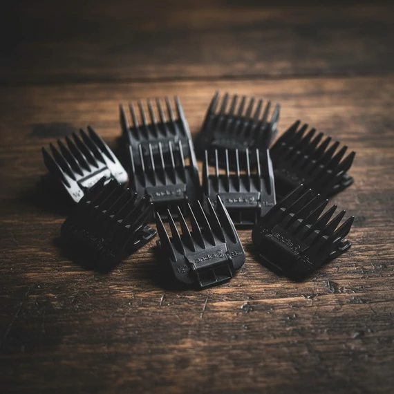 Andis Master 7 darabos toldófésű szett